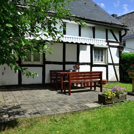 Bright Apartment In The Sauerland With Conservatory Large Terrace And Awning Assinghausen Εξωτερικό φωτογραφία